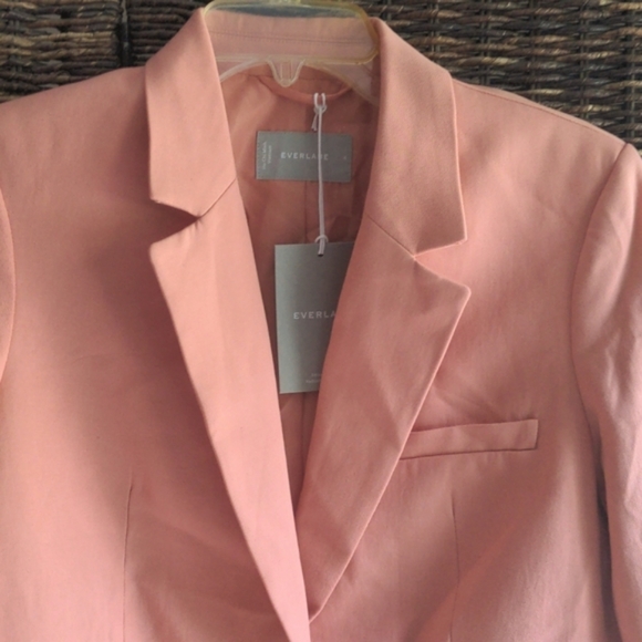 EVERLANE The TENCEL™ Oversized Blazer - Picture 4 of 13